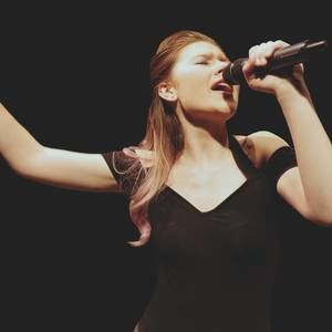 Meet your Posher, Leanne